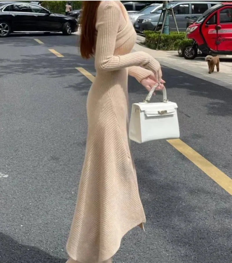 2024 New Chic V-neck Long Sleeves Solid Maxi Dress