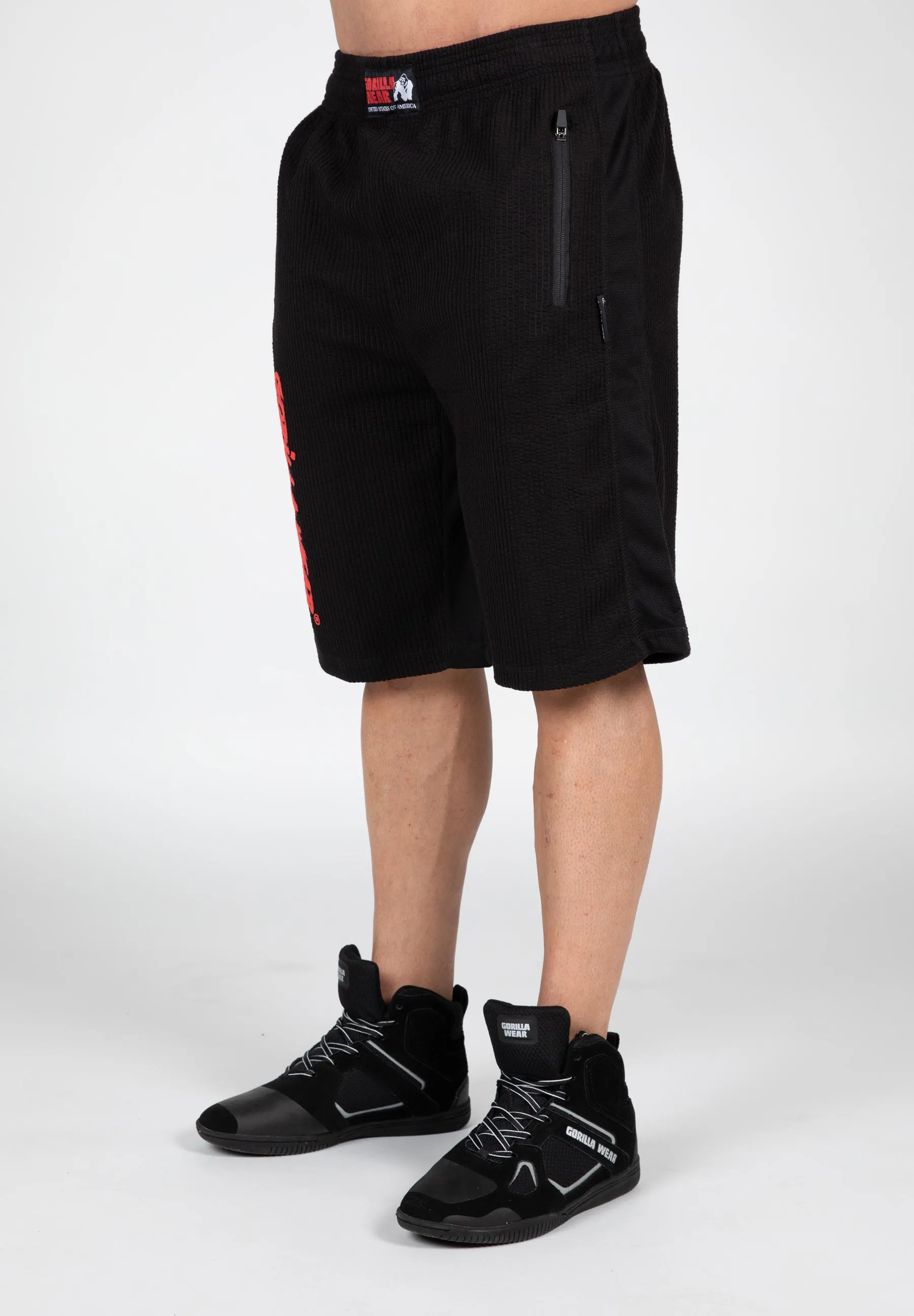 Augustine Old School Shorts - Black/Red