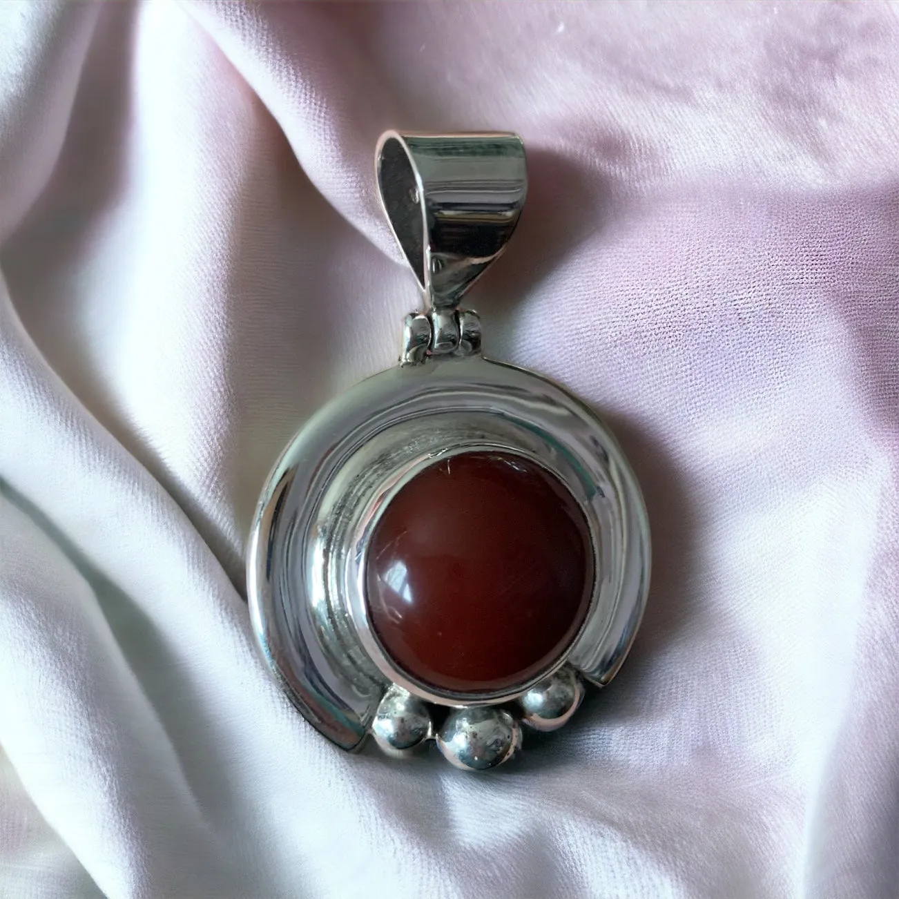 Balinese Circle Carnelian & Silver Pendant