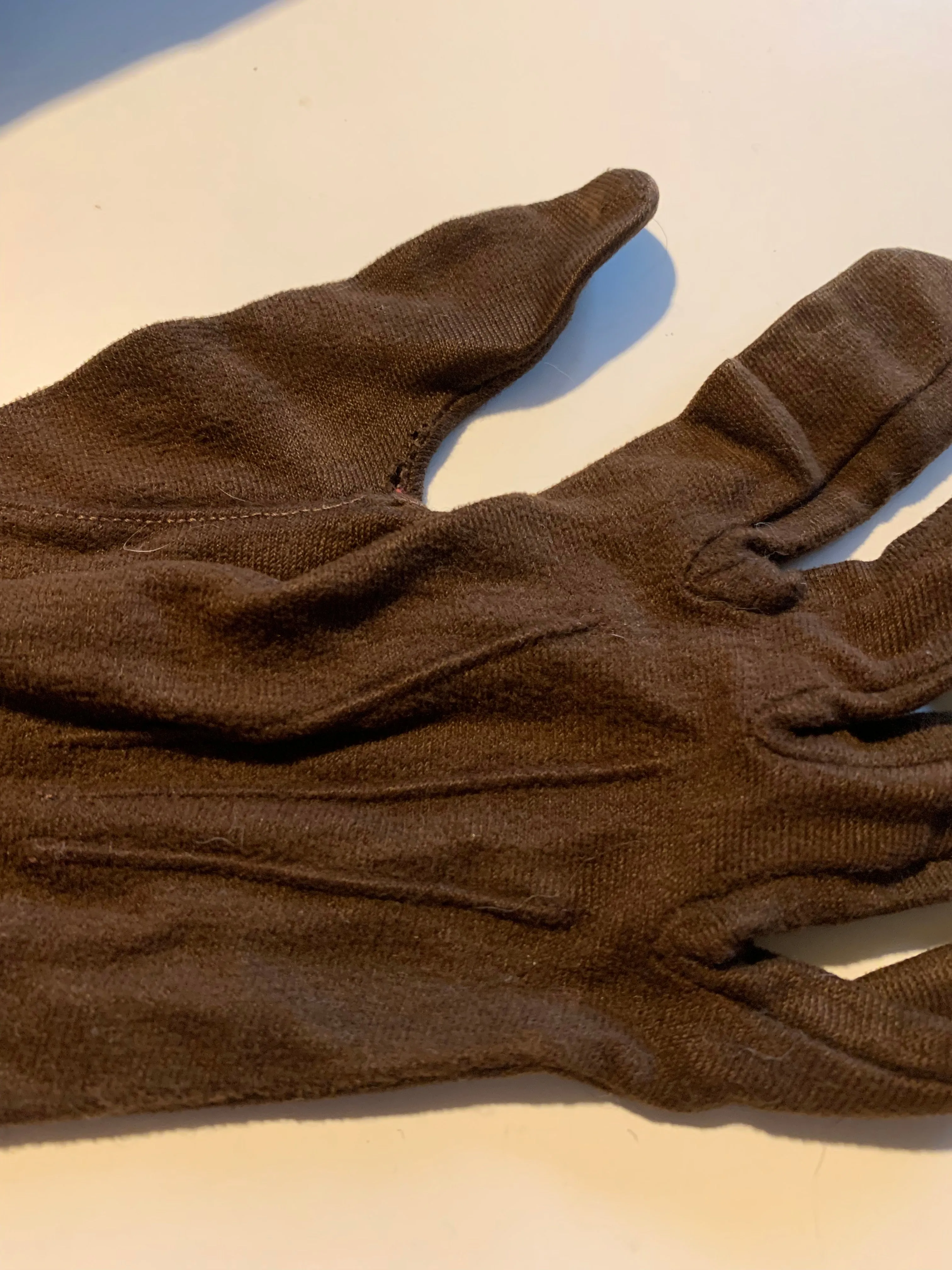 Cocoa Brown Mid Forearm Length Gloves circa 1960s